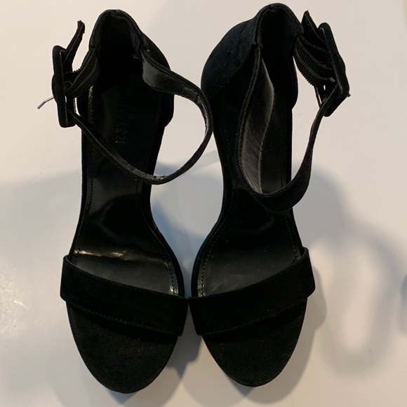 Black High Heel Sandals - Picture 10 of 10